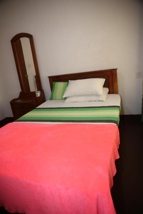 Super Spot Guest House Ella Esterno foto
